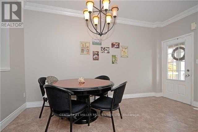 2357 Sutton Drive, Burlington, Ontario L7L 6Y6 - Photo 3 - W13555280