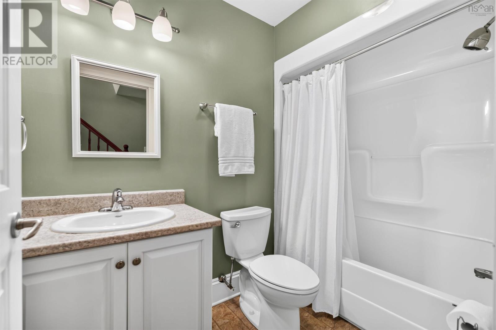 186 Freshwater Trail, Dartmouth, Nova Scotia  B2W 0A5 - Photo 46 - 202617150