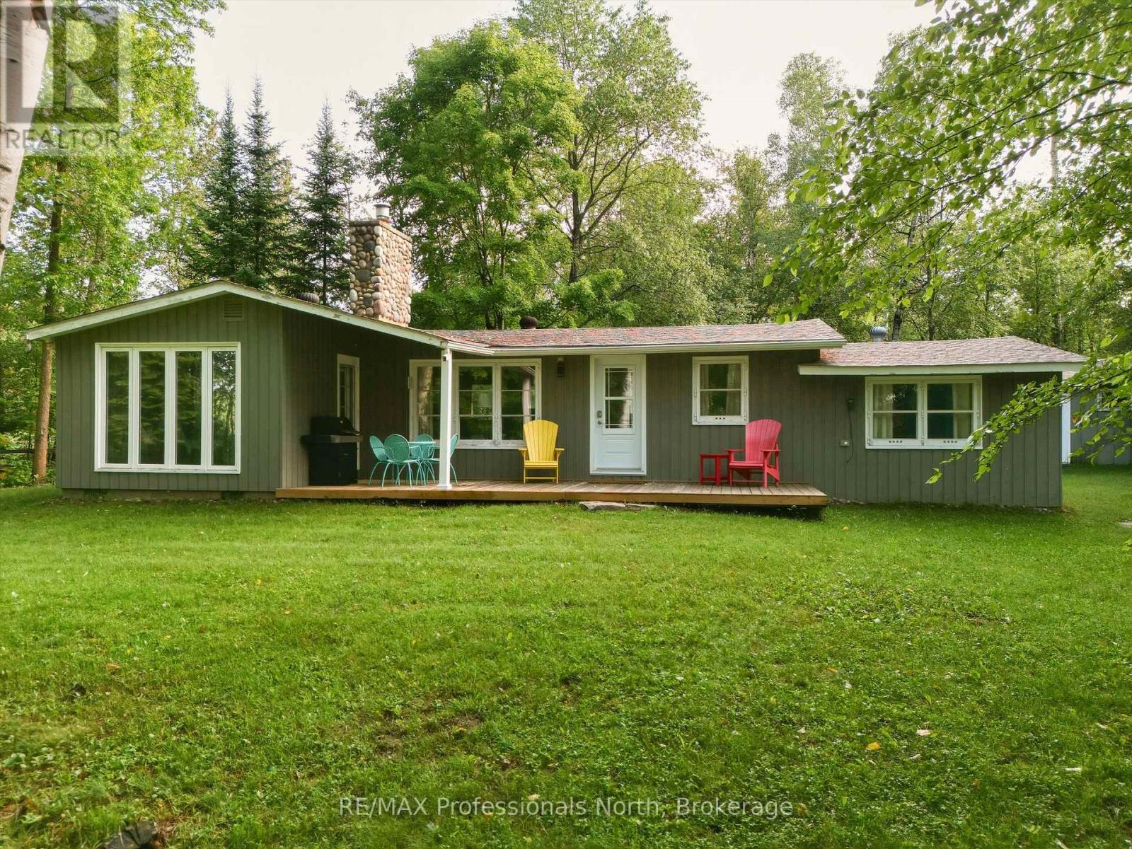2220 60 HIGHWAY, Lake of Bays (Sinclair)