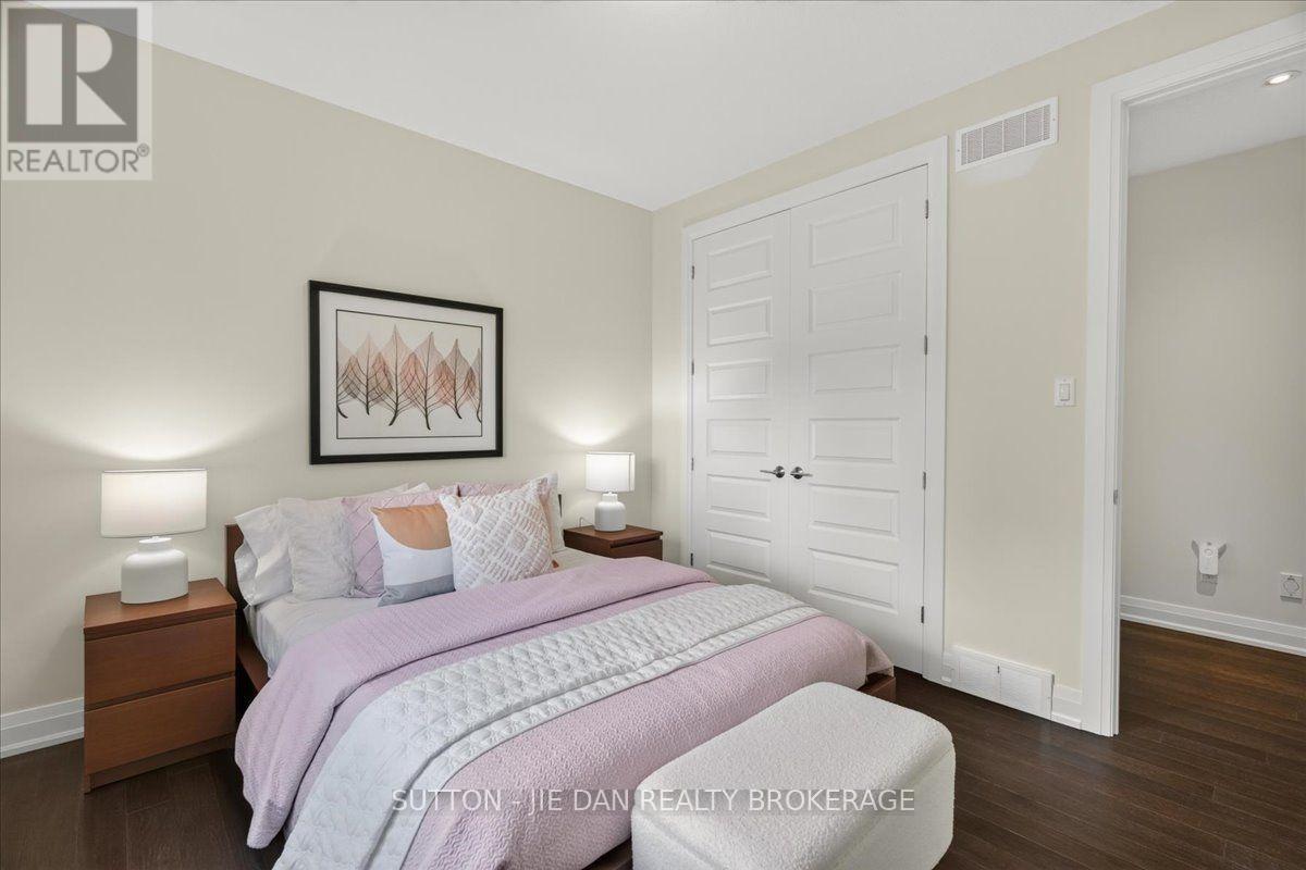 115 Pebblecreek Walk, London North, Ontario  N6G 0K4 - Photo 35 - X13483114