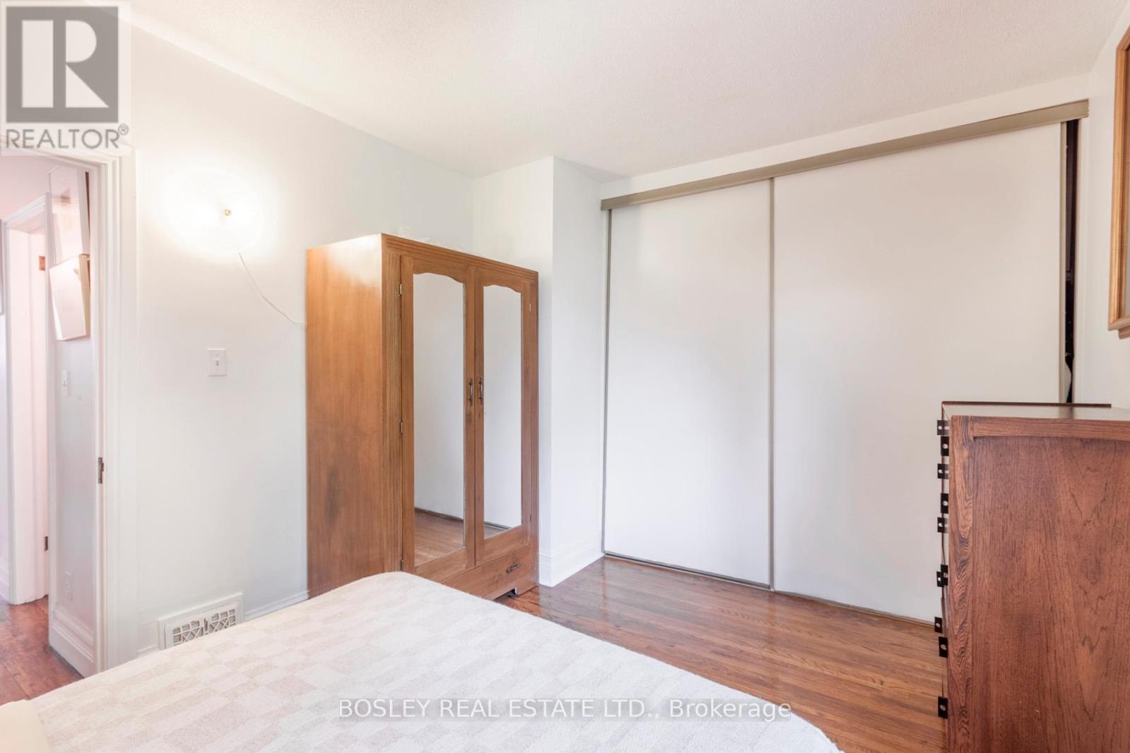 22 Martin Crescent, Toronto, Ontario  M4S 2V2 - Photo 17 - C13555376