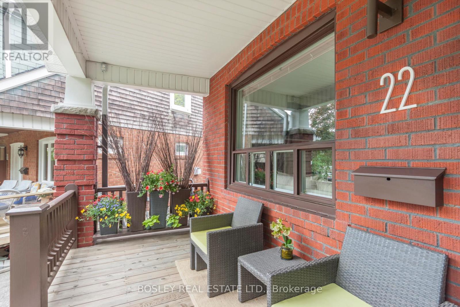 22 Martin Crescent, Toronto, Ontario  M4S 2V2 - Photo 4 - C13555376