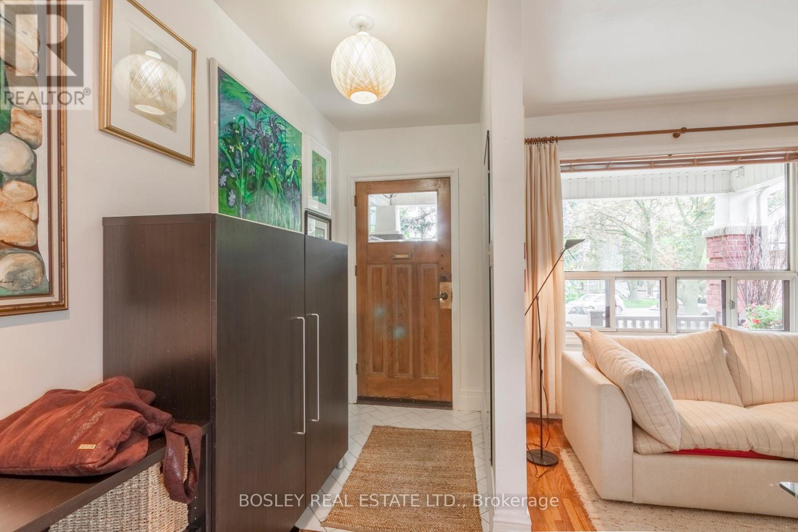 22 Martin Crescent, Toronto, Ontario  M4S 2V2 - Photo 6 - C13555376