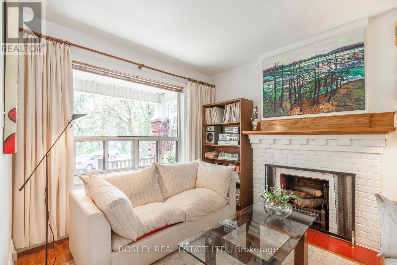 22 Martin Crescent, Toronto, Ontario  M4S 2V2 - Photo 7 - C13555376