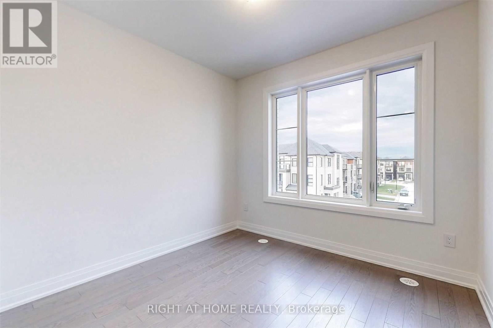 235 Vermont Avenue, Newmarket, Ontario  L3X 0M6 - Photo 24 - N13555404