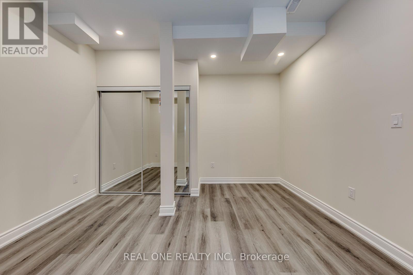 Bsmt - 43 Viva Gardens, Oakville, Ontario L6H 0Z1 - Photo 15 - W13555368