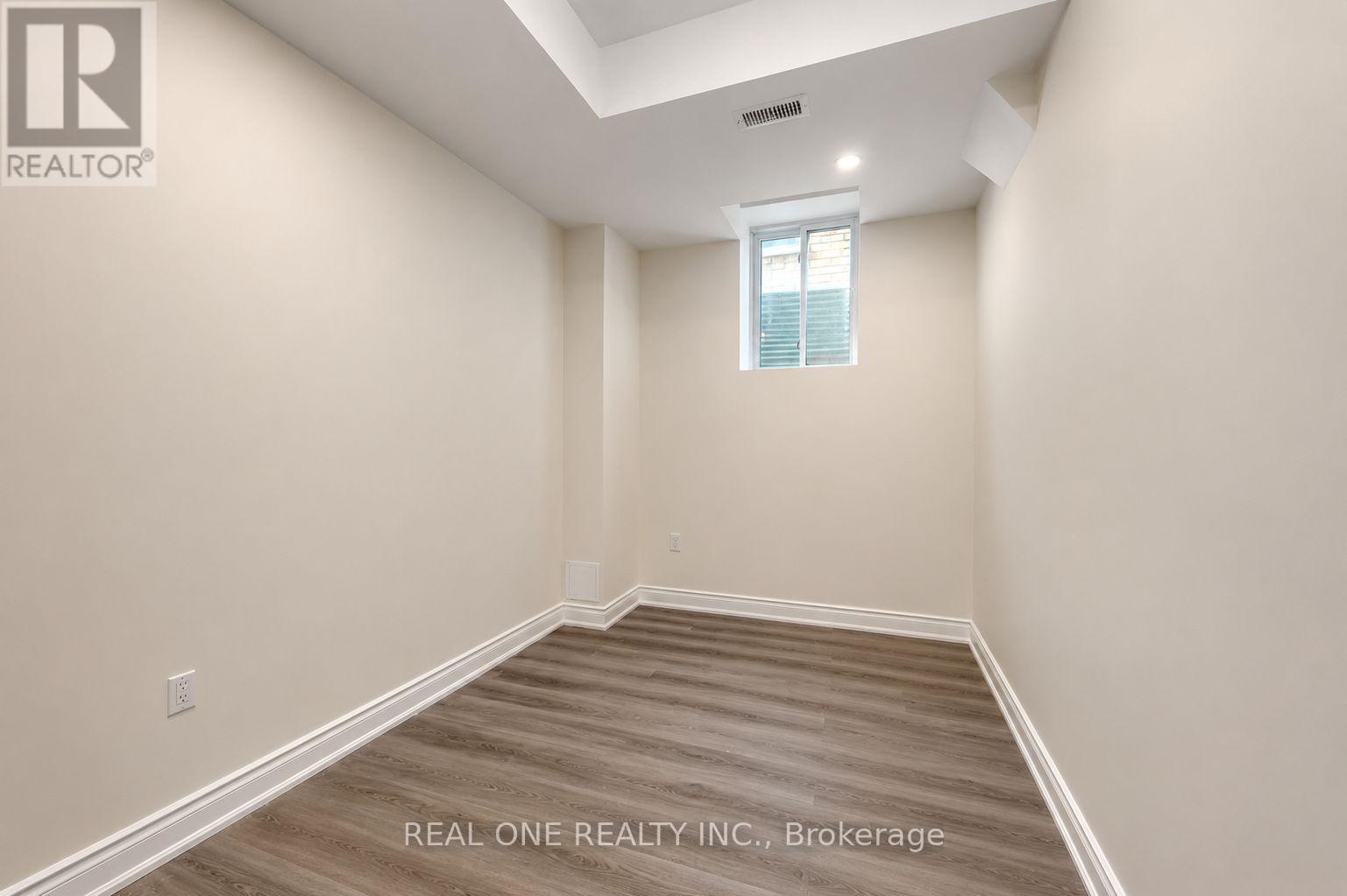 Bsmt - 43 Viva Gardens, Oakville, Ontario L6H 0Z1 - Photo 19 - W13555368