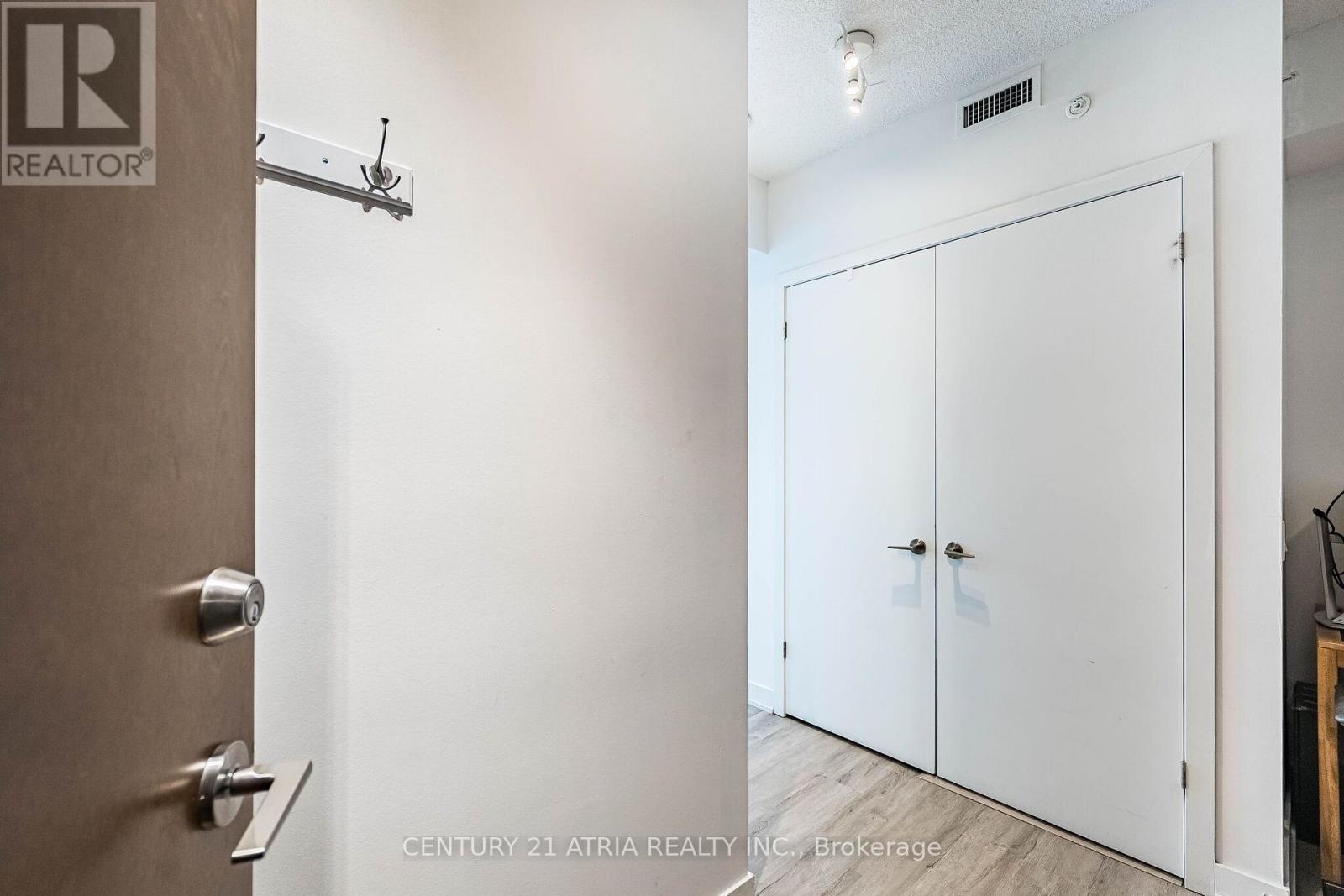 2808 - 2212 Lake Shore Boulevard W, Toronto, Ontario M8V 0C2 - Photo 8 - W13555384