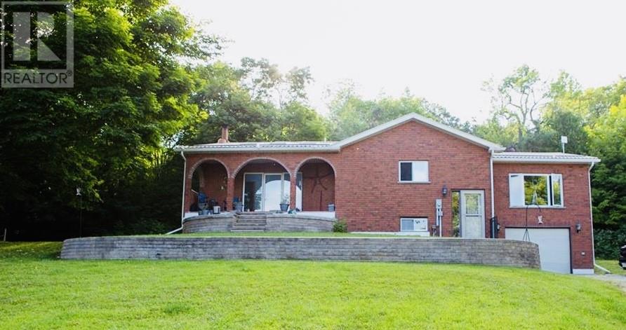 157 Emery Road, Gore Bay, Ontario  P0P 1H0 - Photo 2 - 2126837