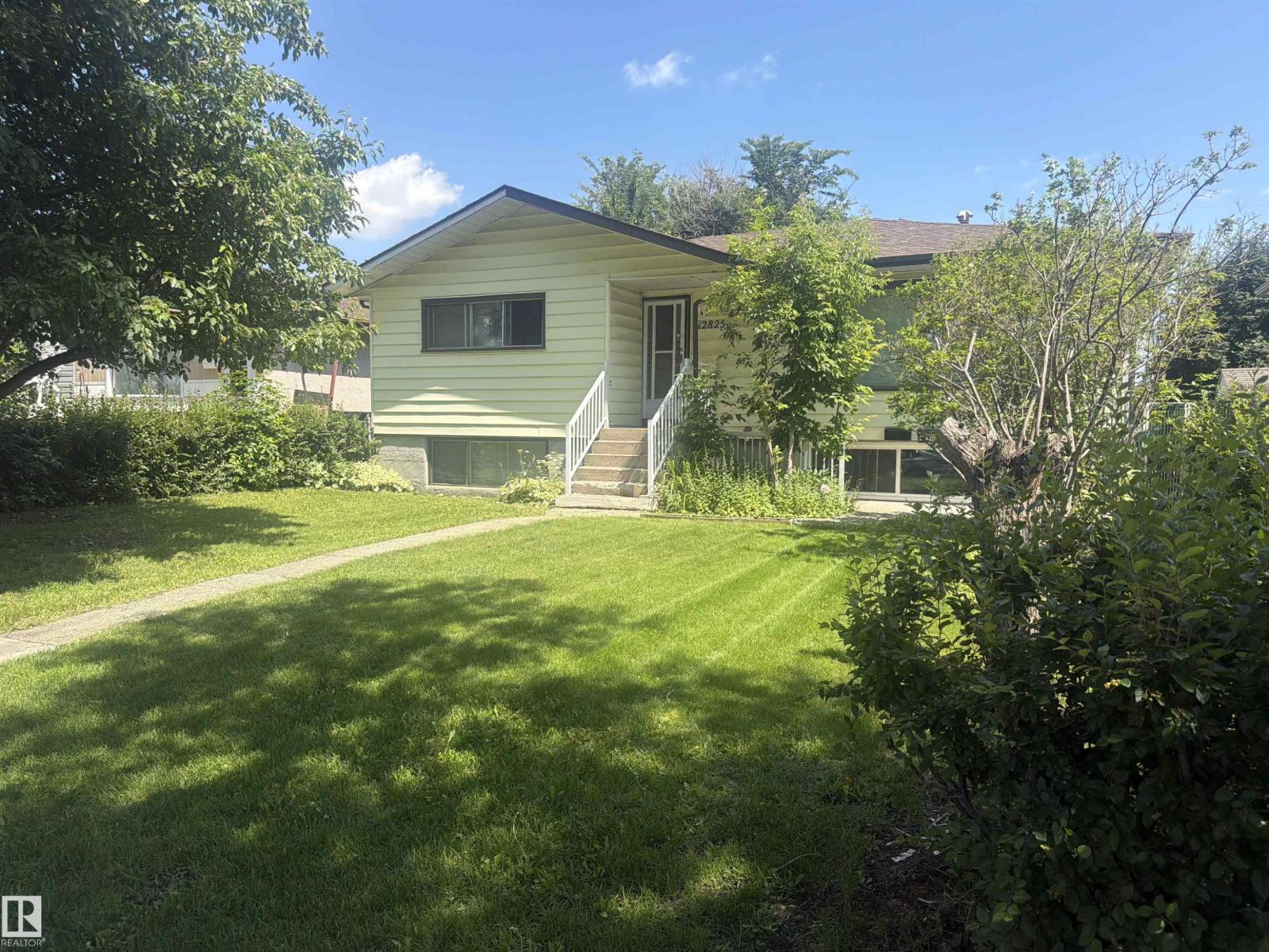 12825 102 ST NW, Edmonton, Alberta