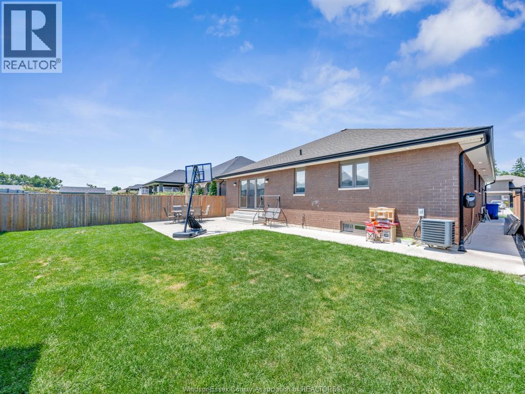 157 Townsview, Essex, Ontario  N8M 0A4 - Photo 37 - 26016730