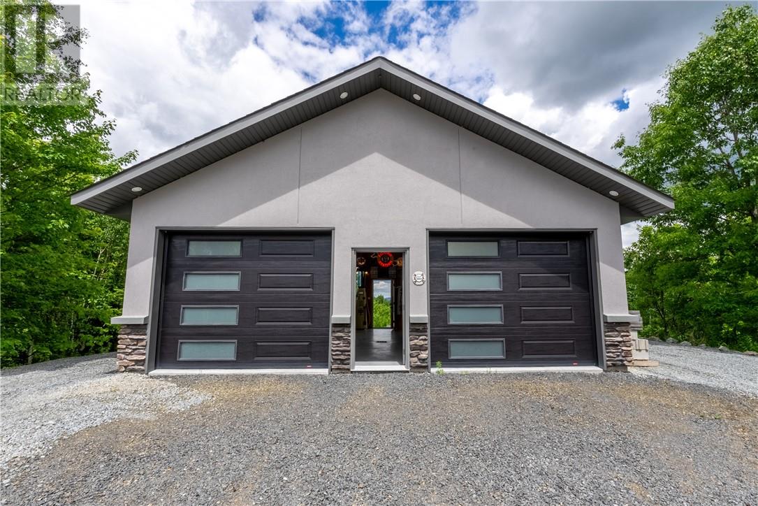 2981 Valleyview Road, Blezard Valley, Ontario  P3N 1R2 - Photo 7 - 2128856