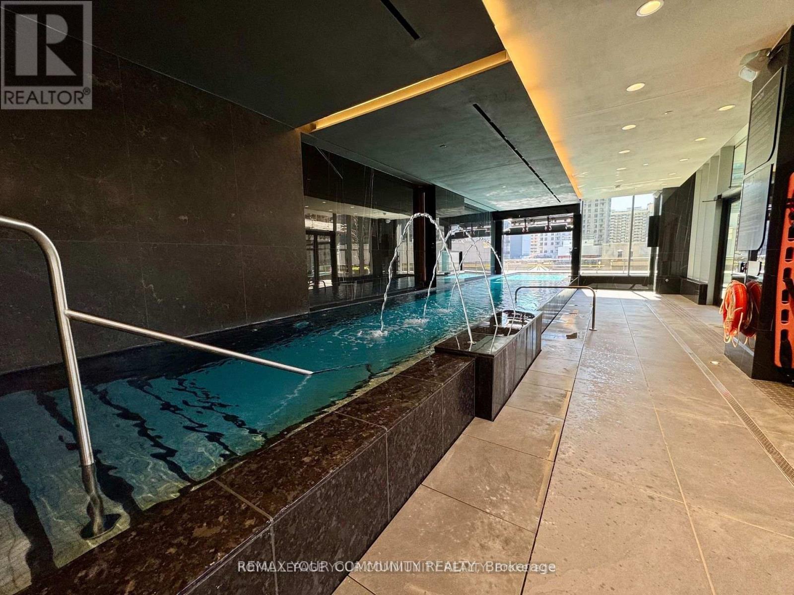 2114 - 11 Yorkville Avenue, Toronto, Ontario  M4W 0B7 - Photo 13 - C13531222