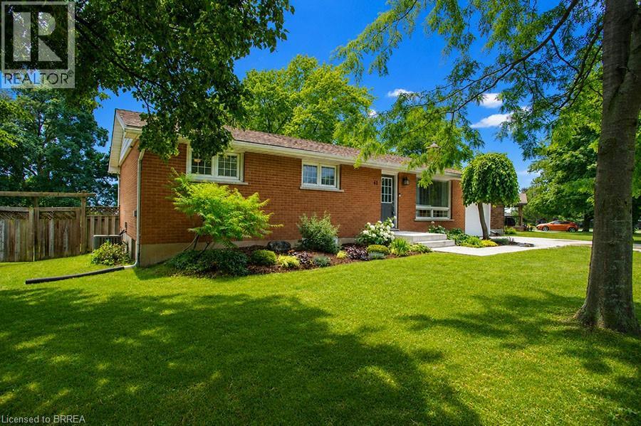 41 Pinehill Drive, Brantford, Ontario  N3T 0L1 - Photo 3 - 40846852
