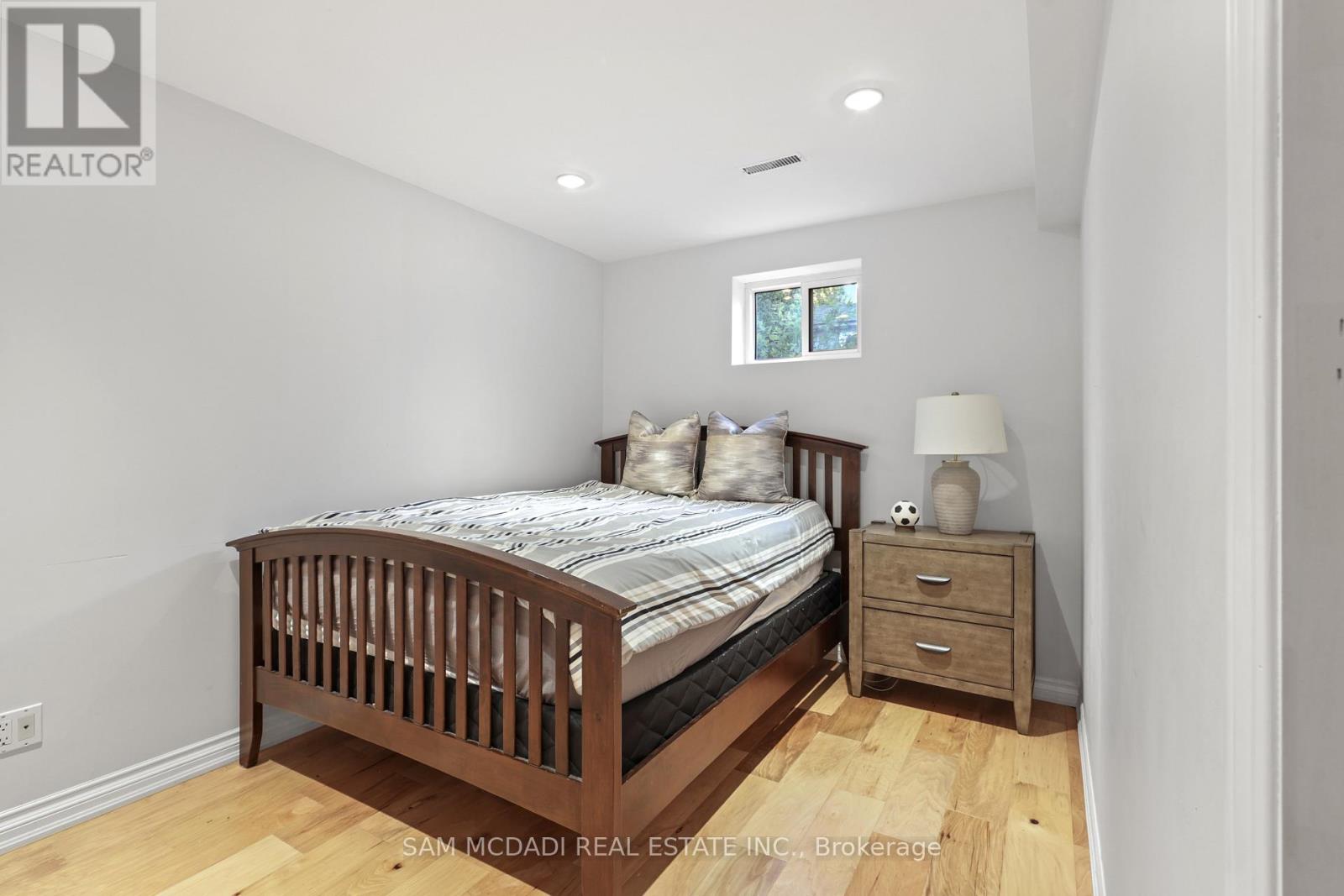 38 Kenninghall Boulevard, Mississauga, Ontario  L5N 1J4 - Photo 35 - W13552650