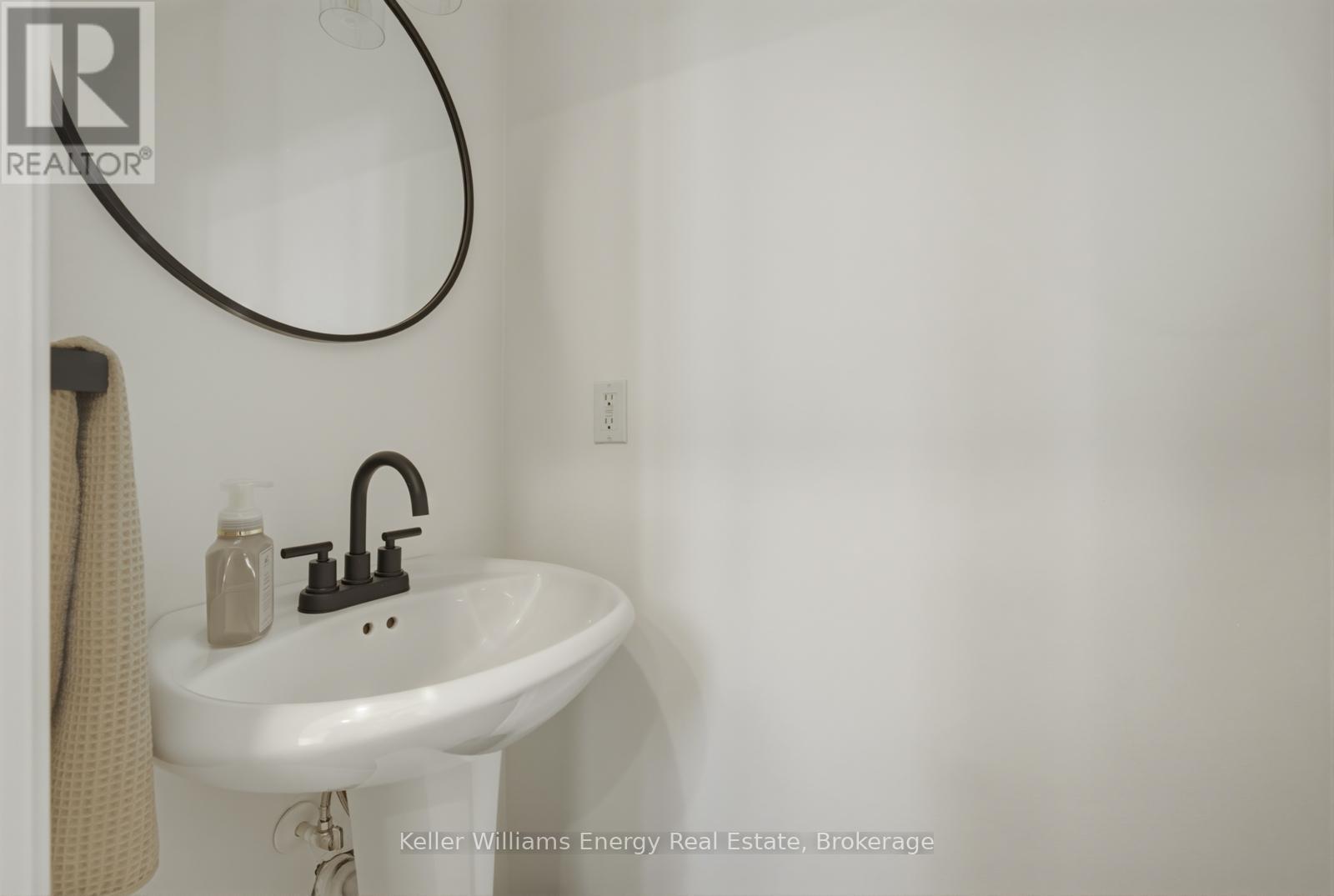 18 Boone Lane, Ajax, Ontario  L1S 7S3 - Photo 14 - E13555712