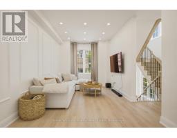 18 BOONE LANE, Ajax, Ontario