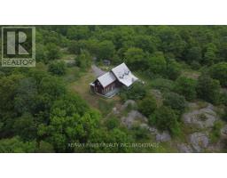 1146 FOURTH LAKE ROAD, Frontenac, Ontario