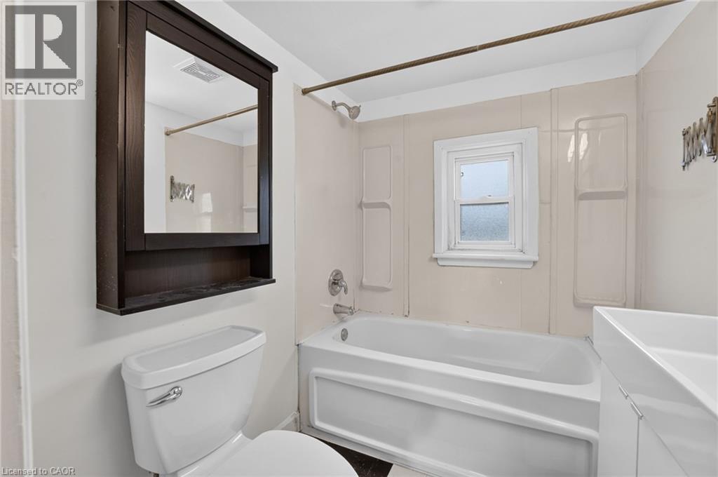 39 Beechwood Avenue, Hamilton, Ontario  L8L 2S5 - Photo 24 - 40845935