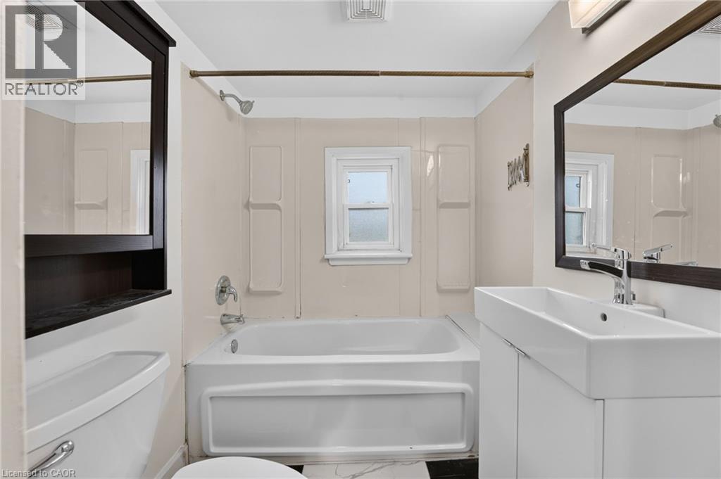 39 Beechwood Avenue, Hamilton, Ontario  L8L 2S5 - Photo 23 - 40845935