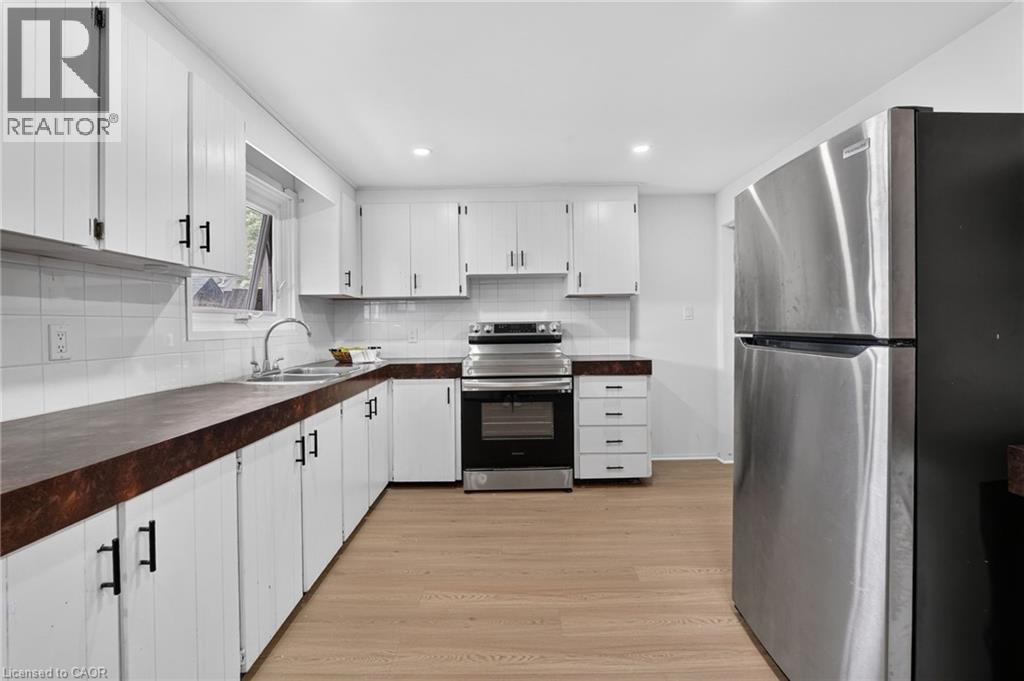 39 Beechwood Avenue, Hamilton, Ontario  L8L 2S5 - Photo 16 - 40845935