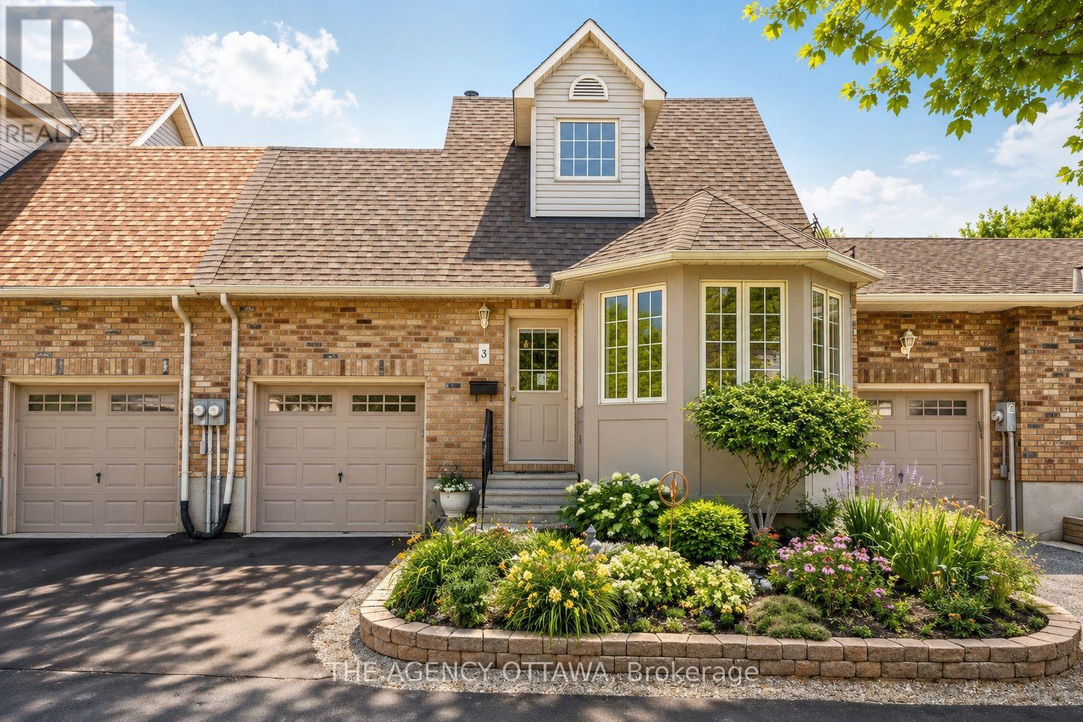 3 NORTH RIDGE MANOR, Carleton Place