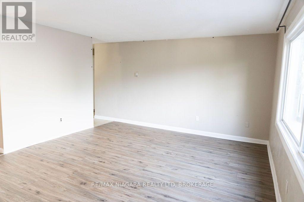 2 - 27 Main Street, St. Catharines, Ontario  L2N 4T6 - Photo 3 - X13555524