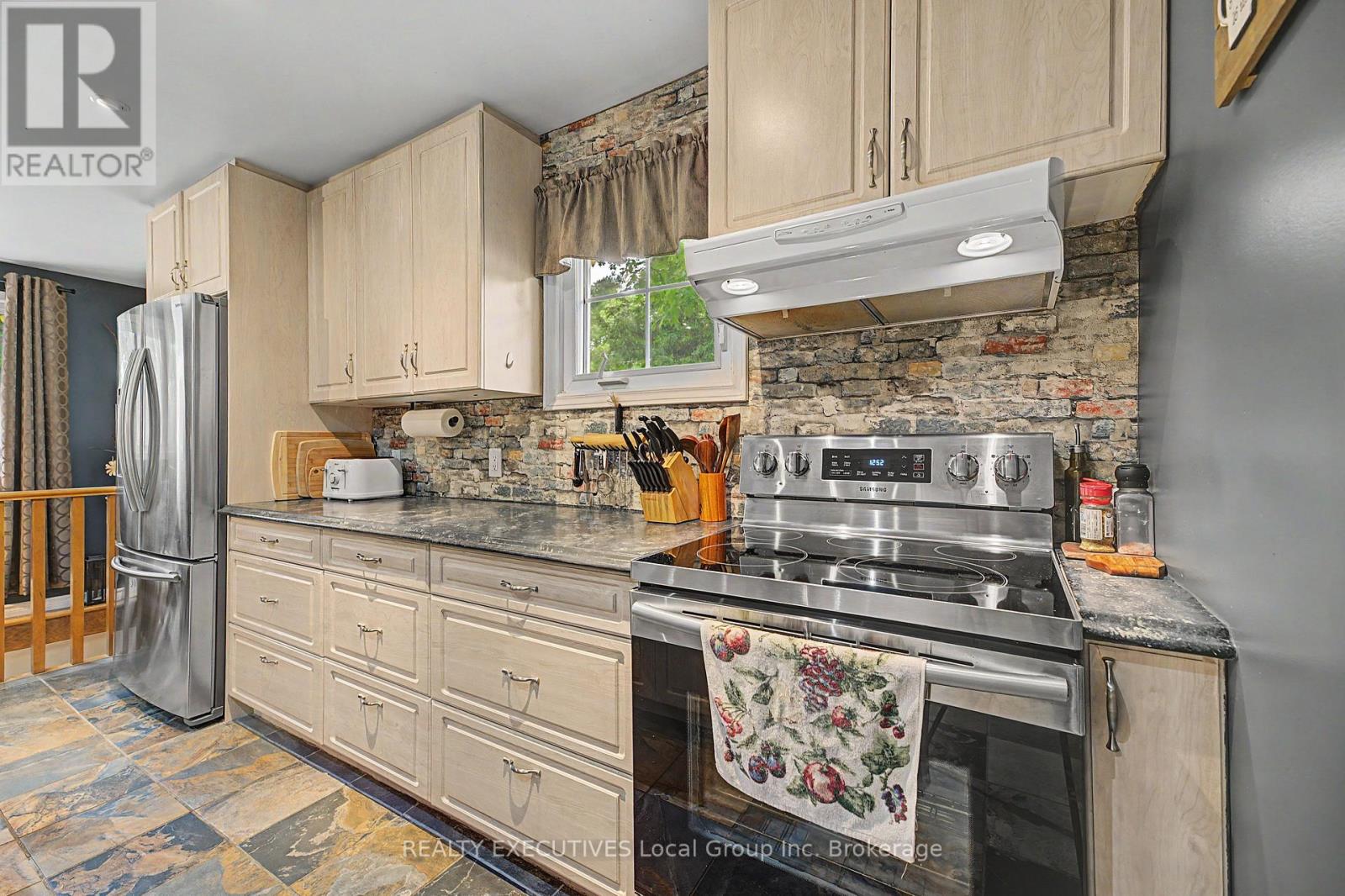 647 Derland Road, East Ferris, Ontario  P0H 1H0 - Photo 9 - X13555626