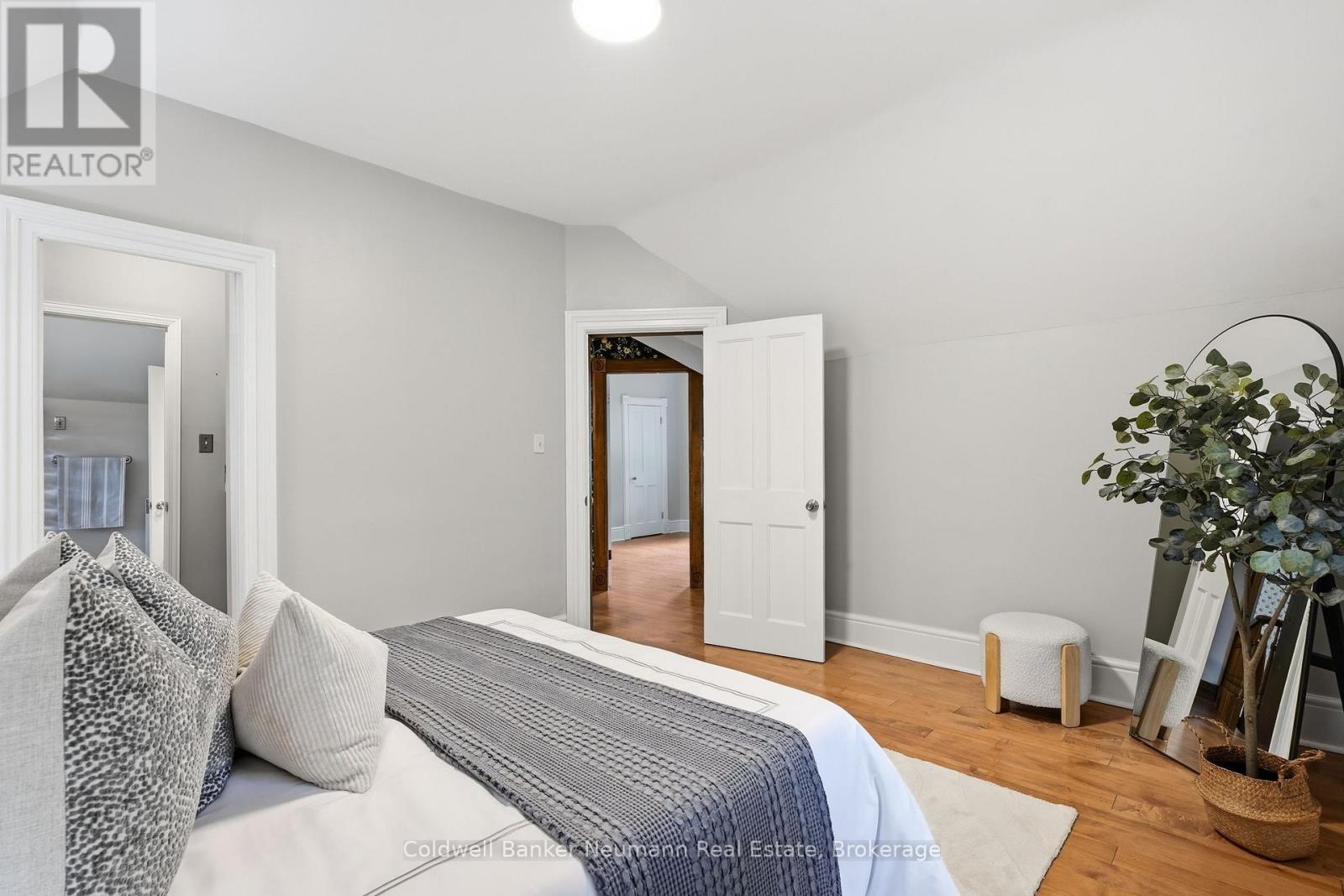 1691 Franklin Boulevard, Cambridge, Ontario  N3C 1P3 - Photo 19 - X13555680