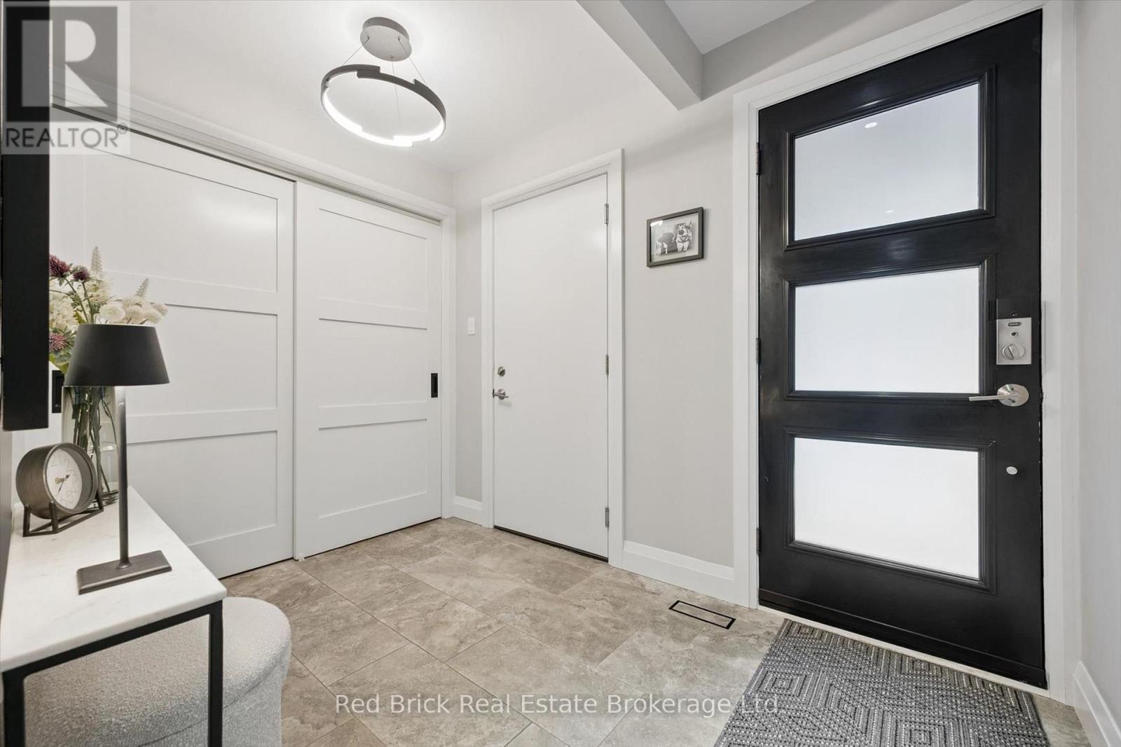 14 Brookhaven Court, Guelph, Ontario  N1G 4C2 - Photo 8 - X13555778