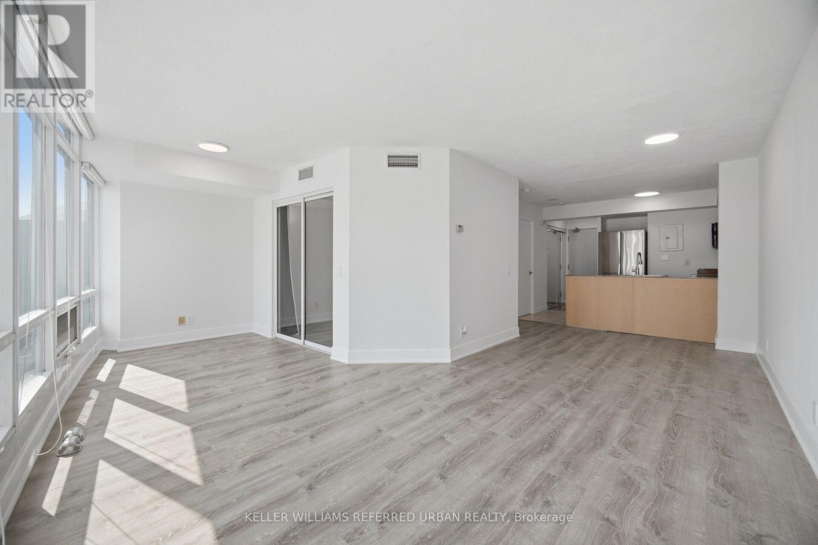 1501 - 361 Front Street, Toronto, Ontario  M5V 3R5 - Photo 11 - C13555472