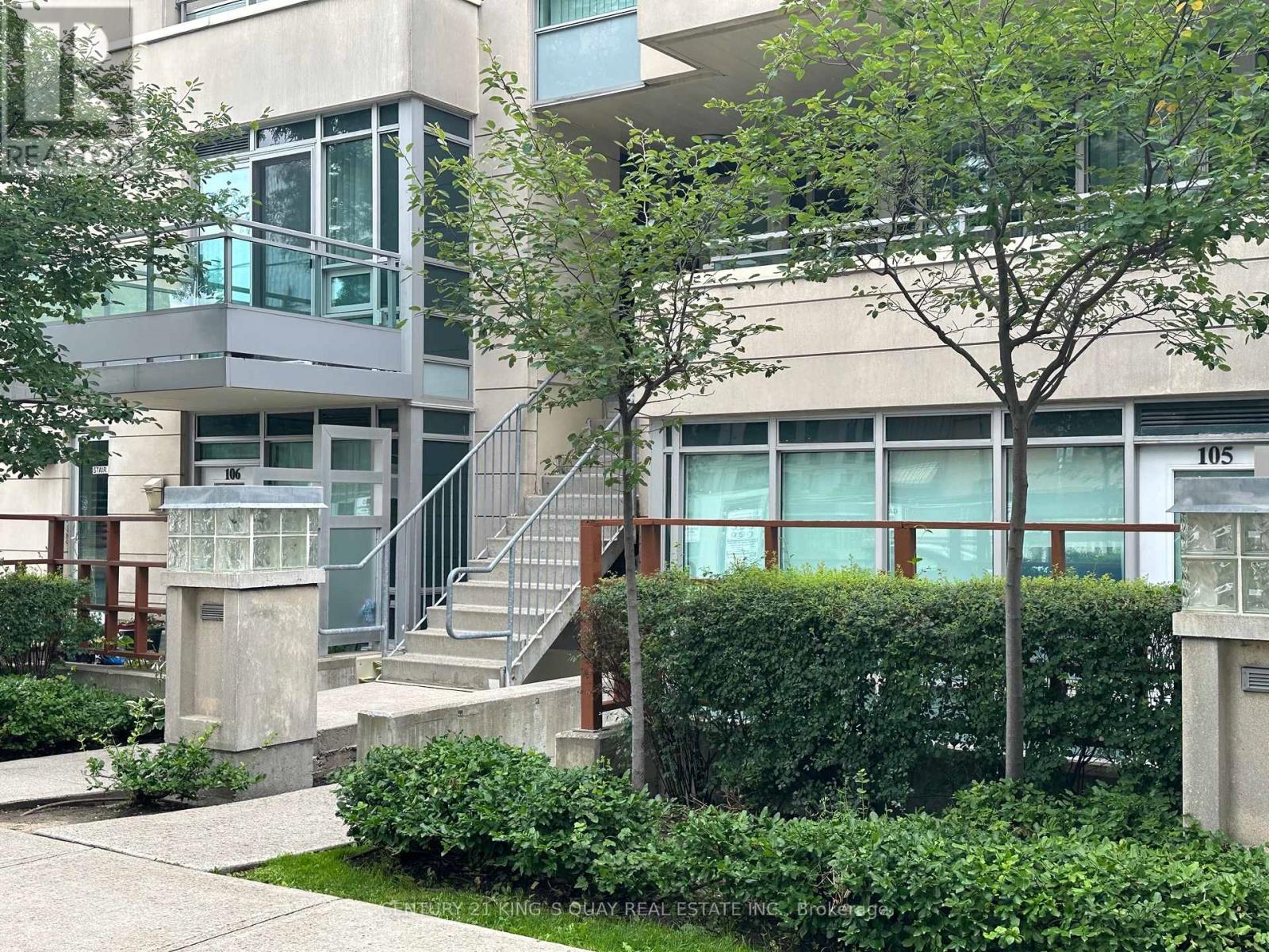 210 - 31 OLIVE AVENUE, Toronto (Willowdale East)