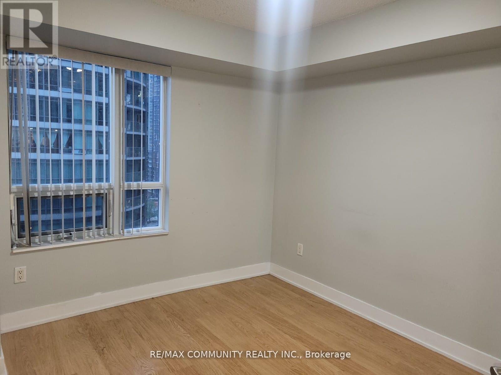 1515 - 20 Blue Jays Way, Toronto, Ontario  M5V 3W6 - Photo 12 - C13555642