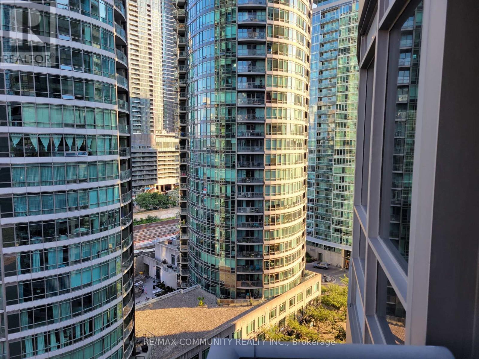 1515 - 20 Blue Jays Way, Toronto, Ontario  M5V 3W6 - Photo 18 - C13555642