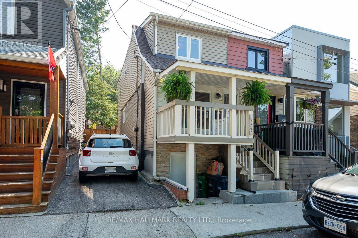 527 Craven Road, Toronto, Ontario  M4L 2Z6 - Photo 1 - E13555552