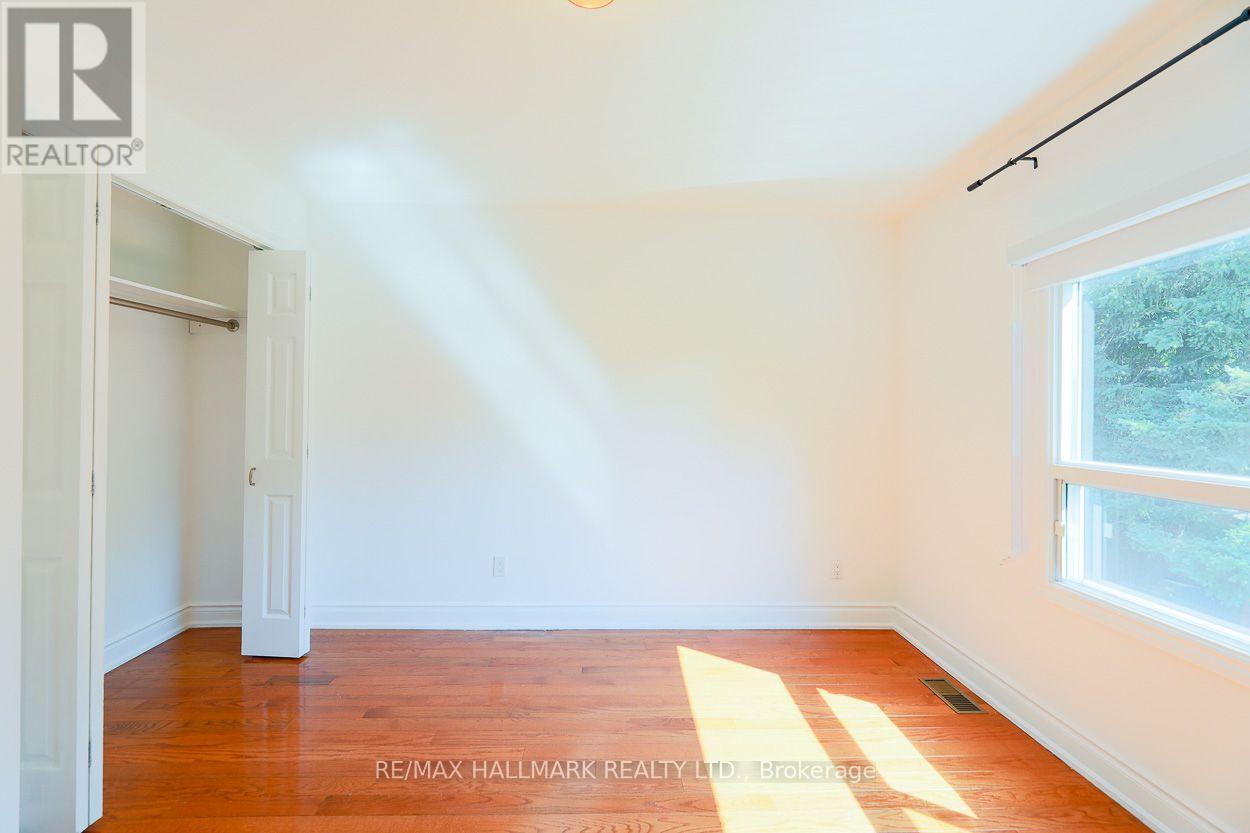 527 Craven Road, Toronto, Ontario  M4L 2Z6 - Photo 21 - E13555552