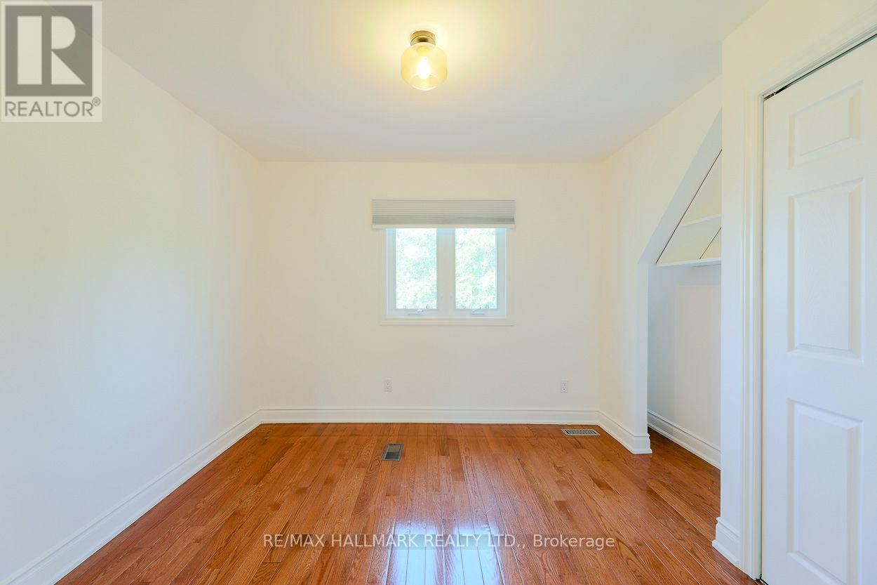 527 Craven Road, Toronto, Ontario  M4L 2Z6 - Photo 23 - E13555552
