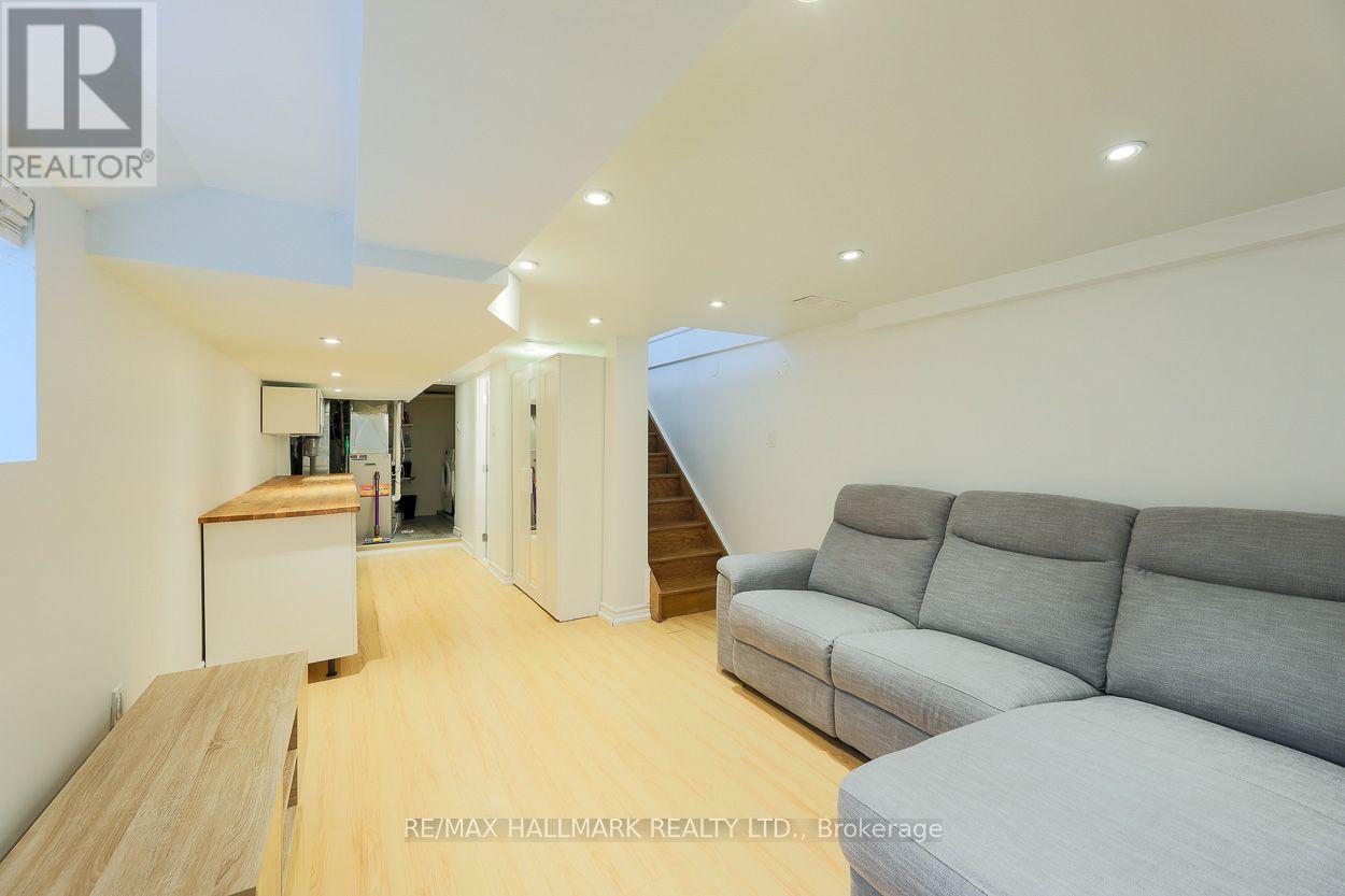 527 Craven Road, Toronto, Ontario  M4L 2Z6 - Photo 27 - E13555552