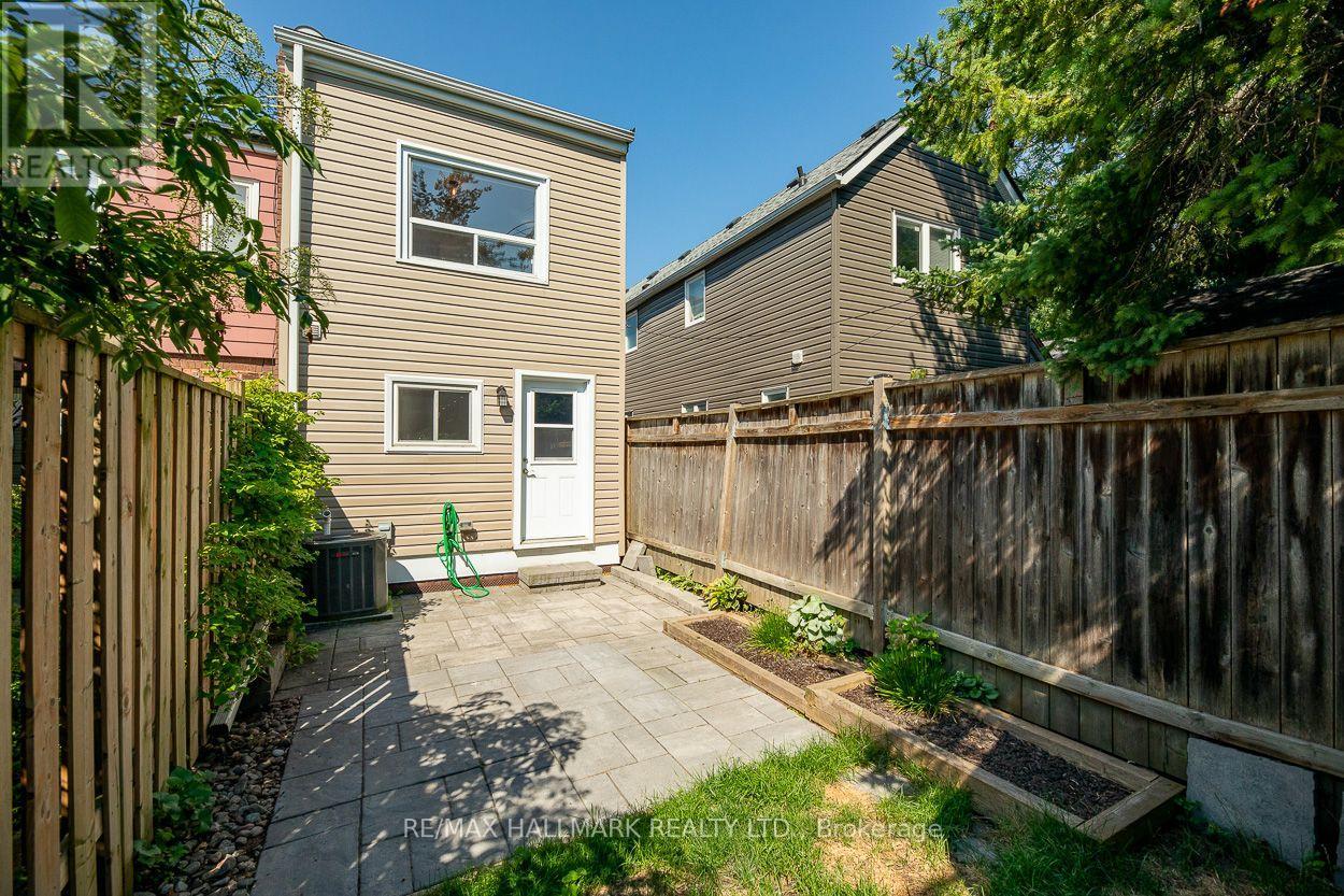 527 Craven Road, Toronto, Ontario  M4L 2Z6 - Photo 34 - E13555552