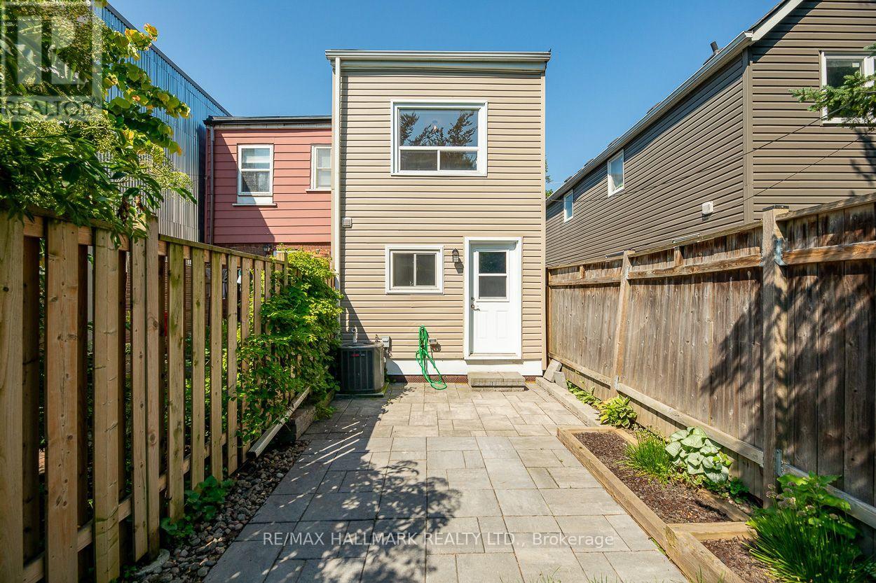 527 Craven Road, Toronto, Ontario  M4L 2Z6 - Photo 35 - E13555552