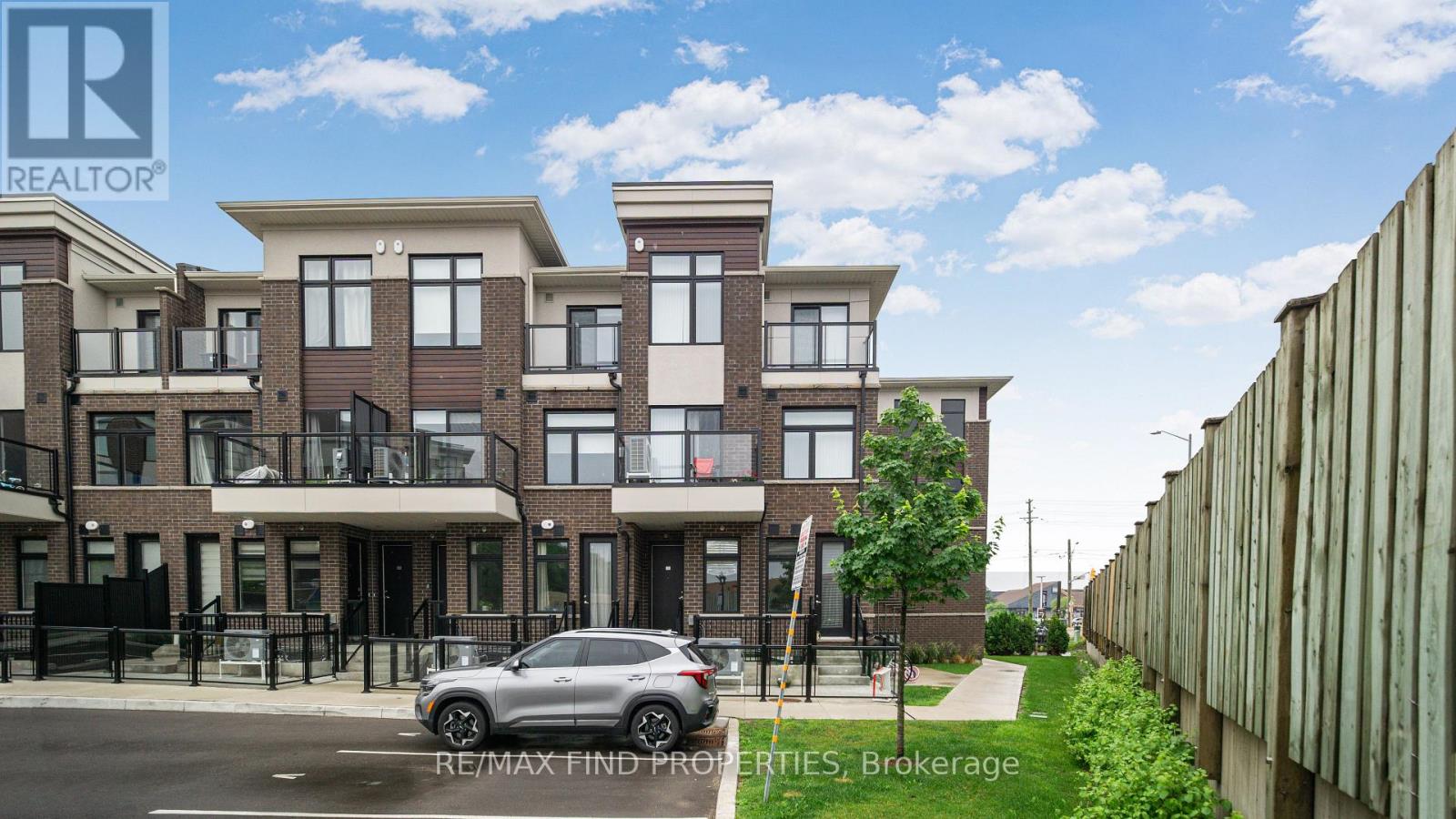 301 - 755 Omega Drive, Pickering, Ontario  L1V 0H1 - Photo 1 - E13555752