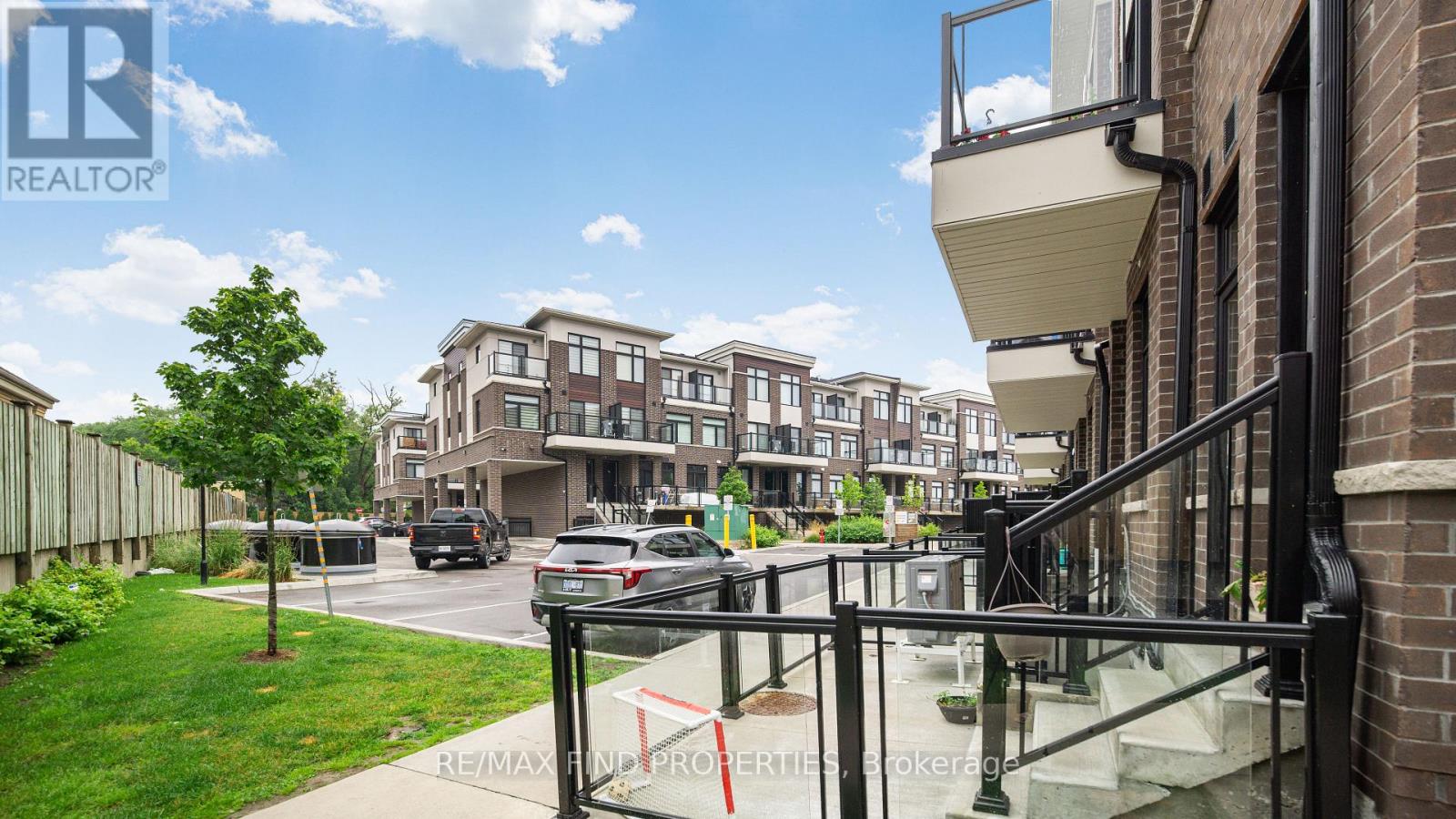 301 - 755 Omega Drive, Pickering, Ontario  L1V 0H1 - Photo 5 - E13555752