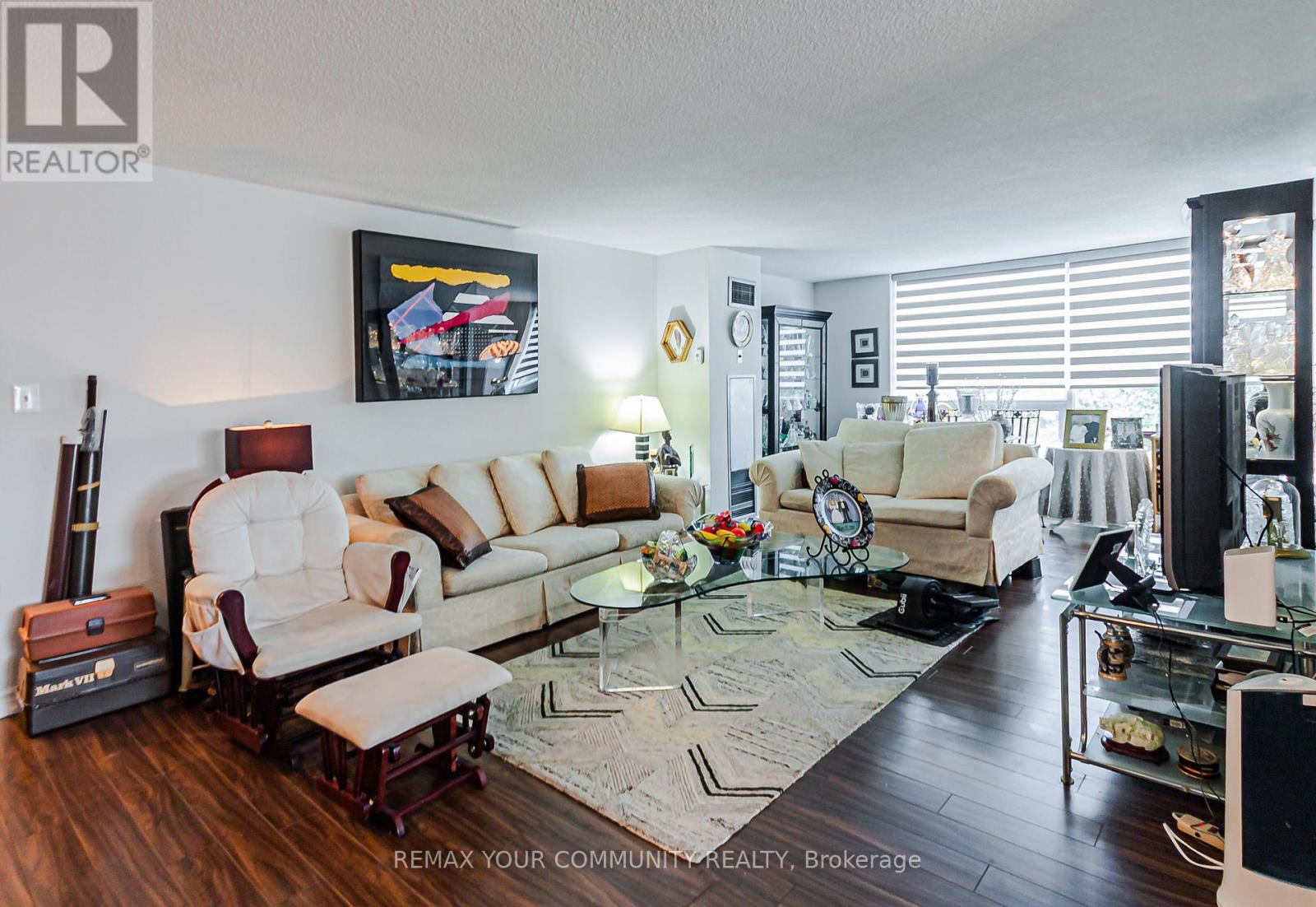 301 - 326 Major Mackenzie Drive E, Richmond Hill (Crosby), Ontario  L4C 8T4 - Photo 9 - N13555656