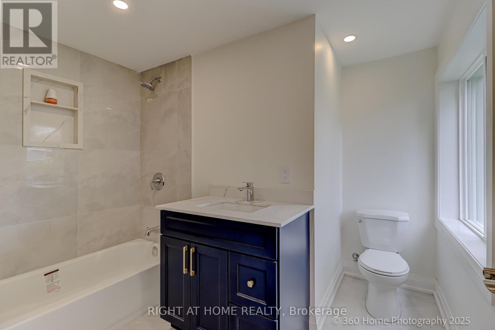 321 Tampa Drive, Georgina, Ontario L4P 3A3 - Photo 10 - N13555730