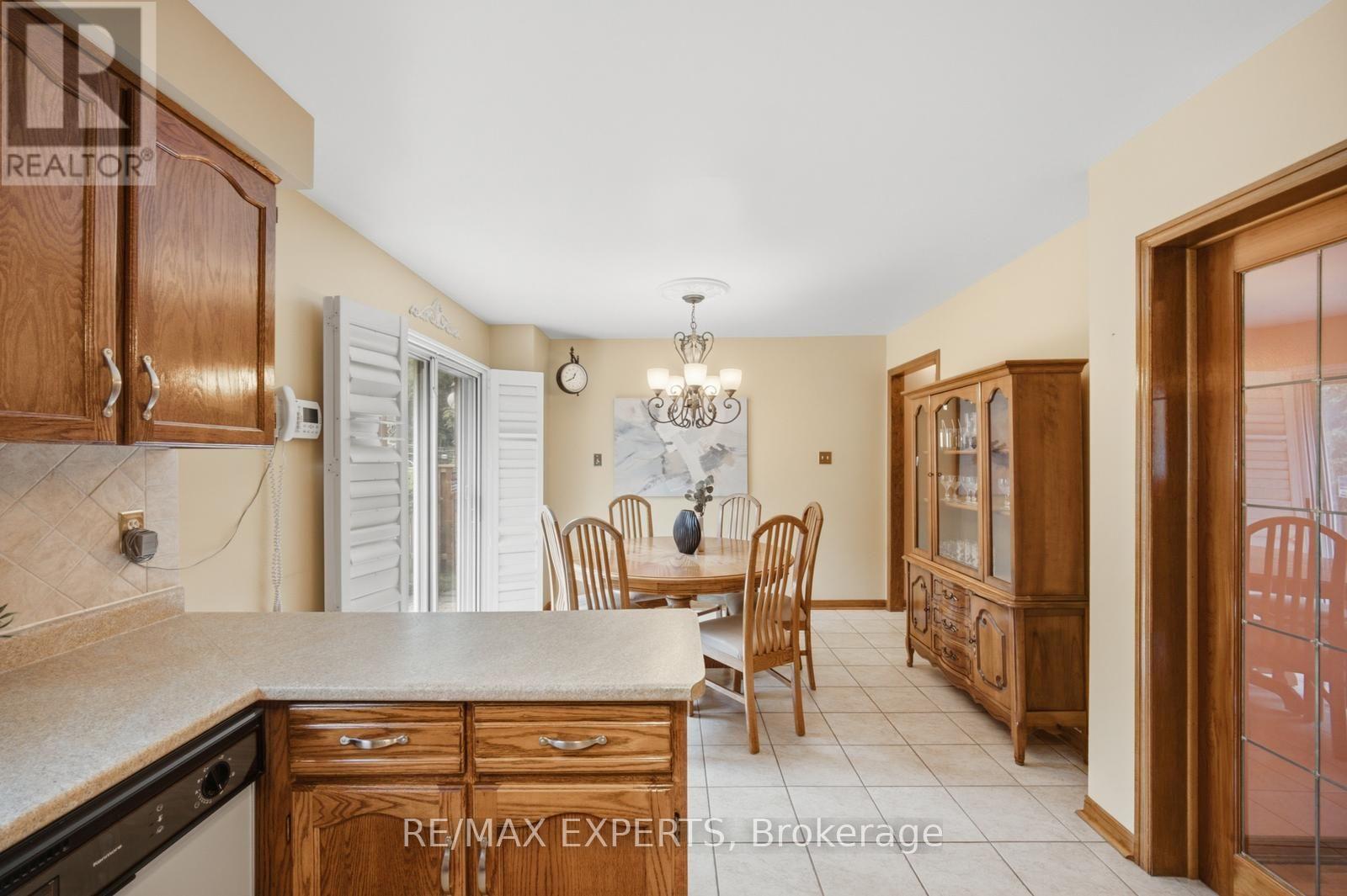 221 Judith Avenue, Vaughan (Brownridge), Ontario  L4J 7E3 - Photo 19 - N13555802
