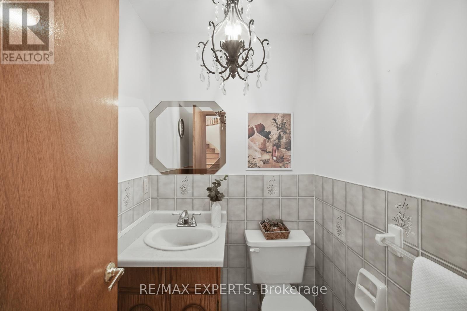 221 Judith Avenue, Vaughan (Brownridge), Ontario  L4J 7E3 - Photo 21 - N13555802