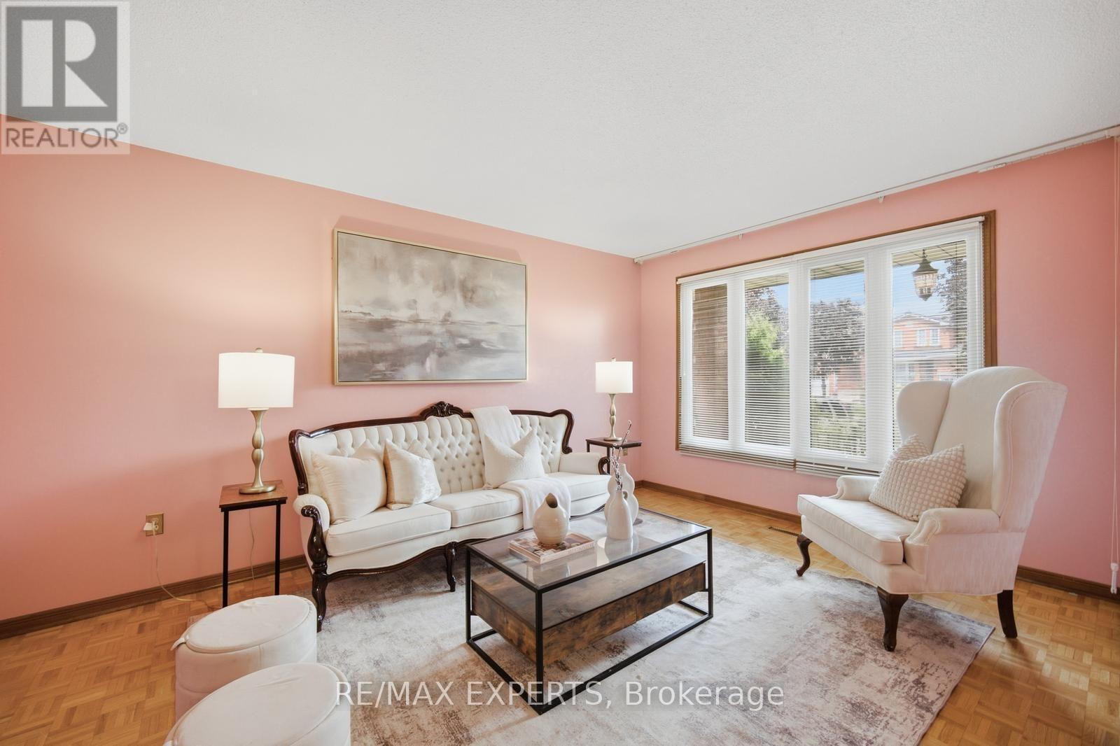 221 Judith Avenue, Vaughan (Brownridge), Ontario  L4J 7E3 - Photo 6 - N13555802