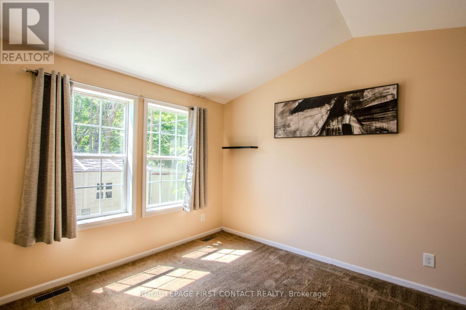 23 Georgian Glen Drive, Wasaga Beach, Ontario  L9Z 1K8 - Photo 11 - S13555682
