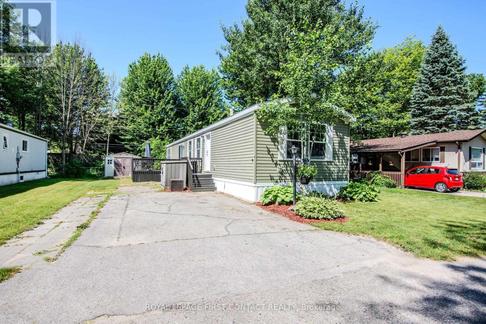 23 Georgian Glen Drive, Wasaga Beach, Ontario  L9Z 1K8 - Photo 2 - S13555682