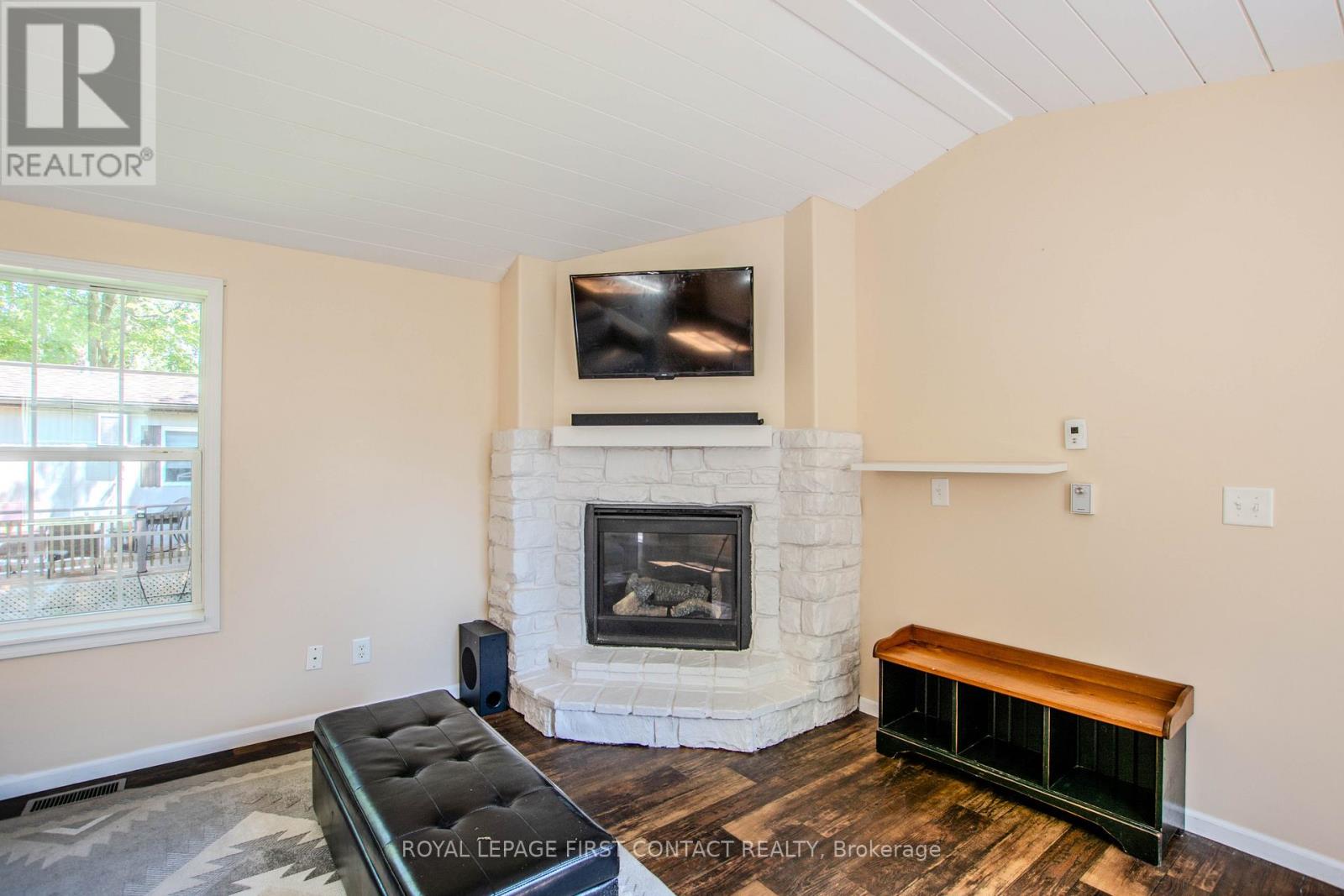 23 Georgian Glen Drive, Wasaga Beach, Ontario  L9Z 1K8 - Photo 6 - S13555682